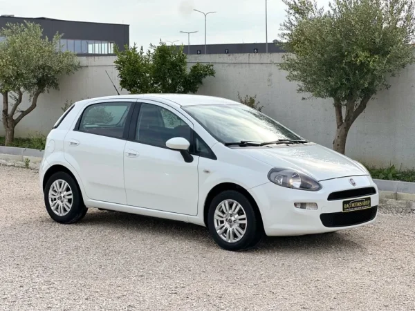 Durres, shitet makine FIAT PUNTO EVO 1.3 Nafte, e bardhë manuale Klima