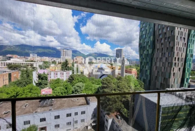 Tirane, shitet apartament 1+1 Kati 10, 69 m² 319.000 € (Rruga e Kavajes)