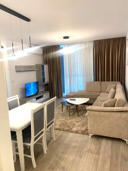 Jepet me Qira Apartament 2+1+2 në Don Bosko,  800 €URO