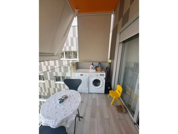 Qera, Apartament 2+1 ,Foleja e Gjelbër,Zogu i Zi, Tiranë. 950 €
