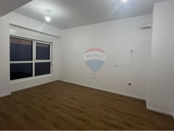 Tirane, shitet apartament 1+1 Kati 3, 54 m² 82.000 € (Rruga Pasho Hysa)