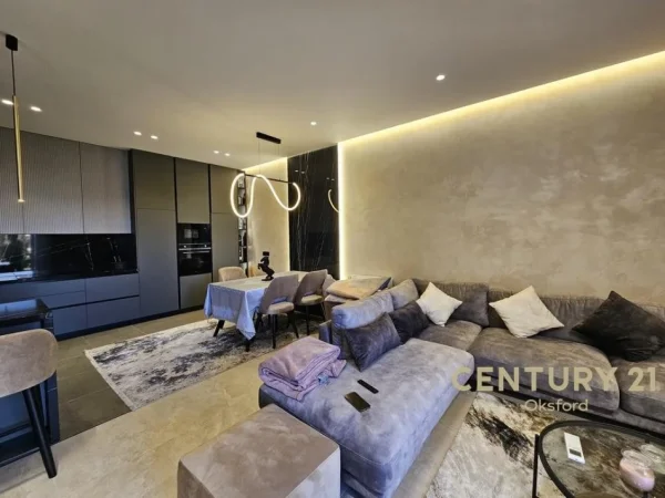 Tirane, jepet me qera Vile 2 Katshe Kati 2, 234 m² 2.000 € 