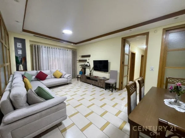 Tirane, jap me qera apartament 3+1+Aneks+Ballkon Kati 3, 160 m² 1.200 € 