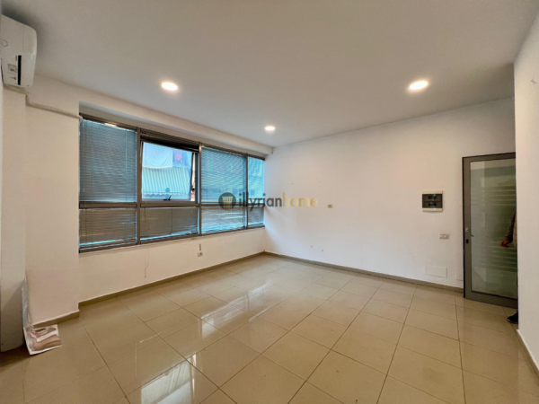 Tirane, jepet me qera ambjent biznesi Kati 1, 69 m² 500 € (Rruga Tefta Tashko)