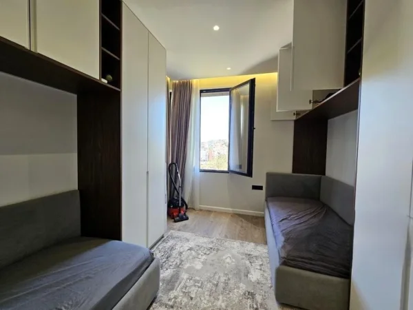 Tirane, jepet me qera apartament 2 Katshe Kati 2, 234 m² 2.000 € (SELITE)