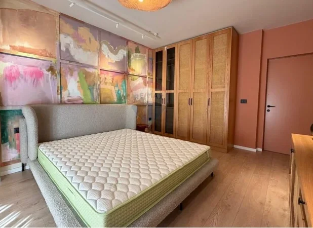 Tirane, jepet me qera apartament 1+1 Kati 7, 75 m² 900 € (Ish ekspozita)