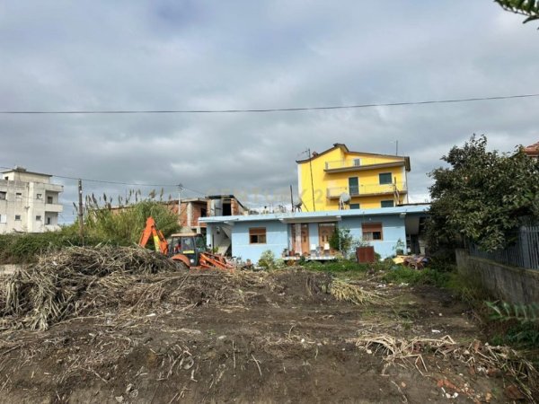 Durres, shitet toke , 450 m² 35.000 € 