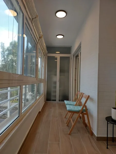 Tirane, jepet me qera apartament 2+1 Kati 4, 102 m² 1.000 € (Fakulteti Ekonomise)