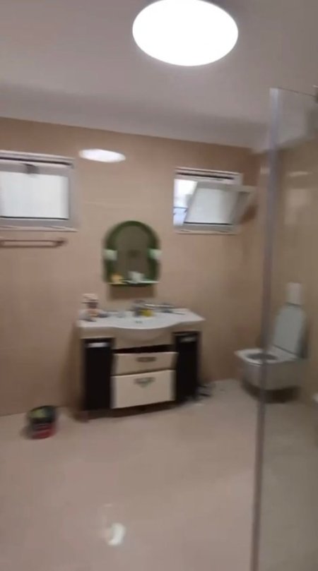 Tirane, jepet me qera zyre Kati 2, 109 m² 900 € 