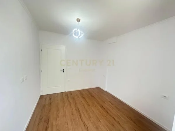 Tirane, shitet apartament 1+1 Kati 3, 42 m² 135.000 € (Myslym Shyri)