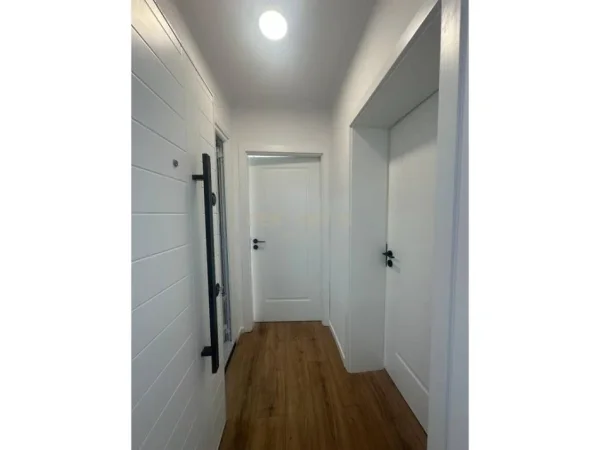 Tirane, shitet apartament 1+1 Kati 3, 42 m² 135.000 € (Myslym Shyri)