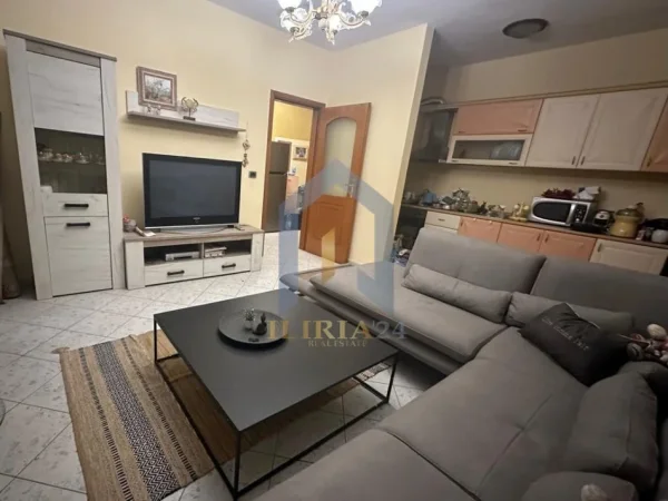 Durres, shitet apartament 1+1+Ballkon Kati 6, 77 m² 90.000 € (Plazh DURRES)