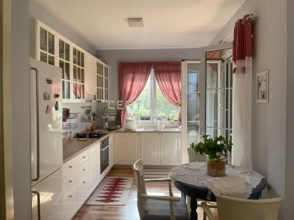 Tirane, shes Vile 2 Katshe Kati 2, 500 m² 420.000 € 