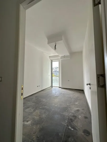 Tirane, shitet apartament 2+1+Ballkon Kati 3, 93 m² 238.000 € (Liqeni i Thate) MLS # 530581007-97