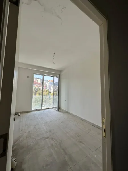 Tirane, shitet apartament 2+1+Ballkon Kati 3, 93 m² 238.000 € (Liqeni i Thate) MLS # 530581007-97