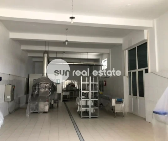 Shkoder, jepet me qera ambjent biznesi Kati 0, 800 m² (AFER RESTORANT SHQIPONJA)