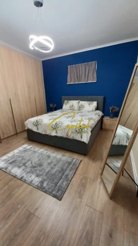 Tirane, jepet me qera apartament 1+1 Kati 1, 70 m² 550 € (ALI DEMI)