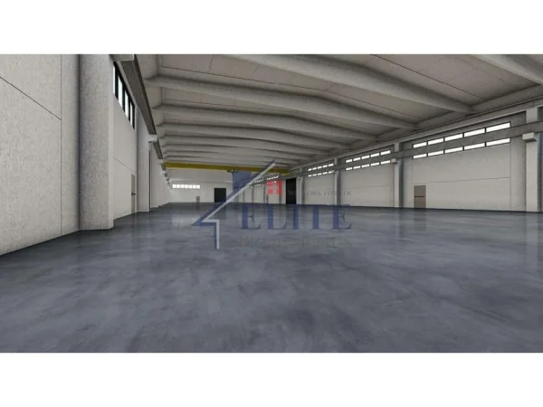 Tirane, shitet magazine Kati 0, 2.700 m² 2.300.000 € (Prane Vores)