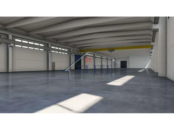 Tirane, shitet magazine Kati 0, 2.700 m² 2.300.000 € (Prane Vores)