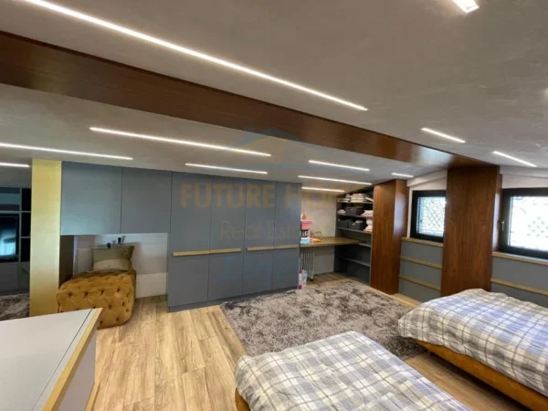 jepet me qera apartament duplex 3+1+Aneks+Ballkon Kati 3, 210 m² 1.900 € (Liqeni thate)