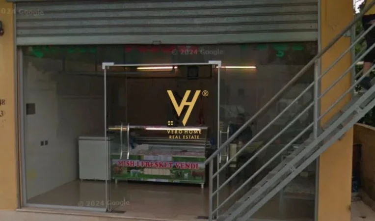 Tirane, shitet ambjent biznesi Kati 0, 90 m² 180.000 € (INSTITUT)