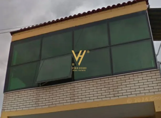 Tirane, shitet ambjent biznesi Kati 0, 90 m² 180.000 € (INSTITUT)