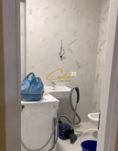 Tirane, jepet me qera apartament 1+1 Kati 9, 65 m² 500 € (ASTIR)