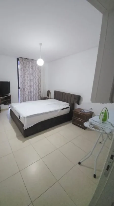 Tirane, jepet me qera apartament 2+1 Kati 6, 