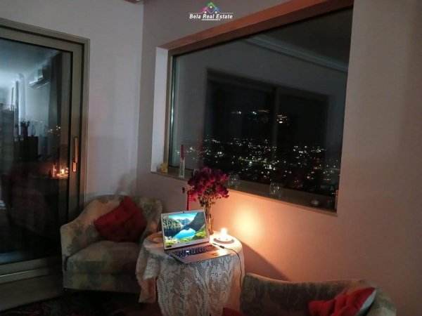 Tirane, jepet me qera apartament 2+1 Kati 2, 150 m² 550 € (Fresk)