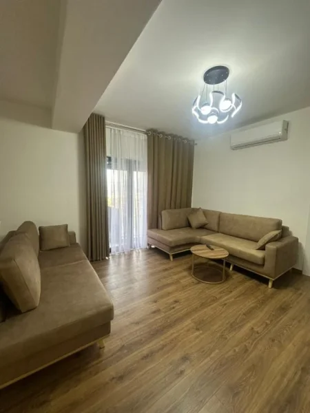 Tirane, jepet me qera apartament 2+1 Kati 3, 110 m² 800 € (Kodra Diellit 2)