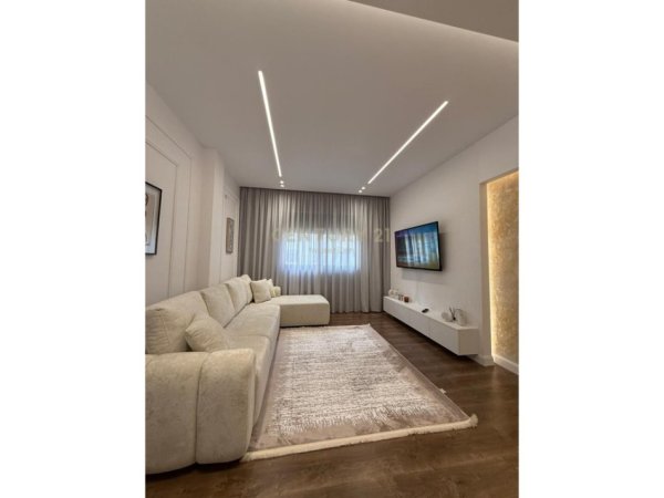 Tirane, shes apartament 1+1 Kati 5, 63 m² 118.000 € 