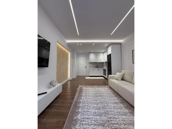 Tirane, shitet apartament 1+1 Kati 6, 63 m² 118.000 € (Nela 5)