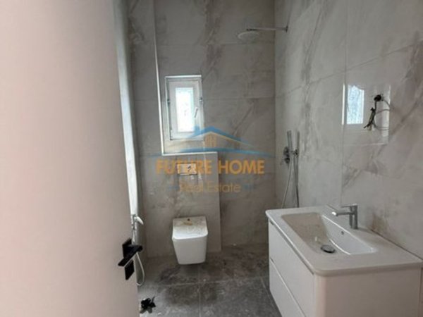 Tirane, shitet apartament 1+1 Kati 1, 55 m² 91.440 € (Rruga Mihal Grameno)