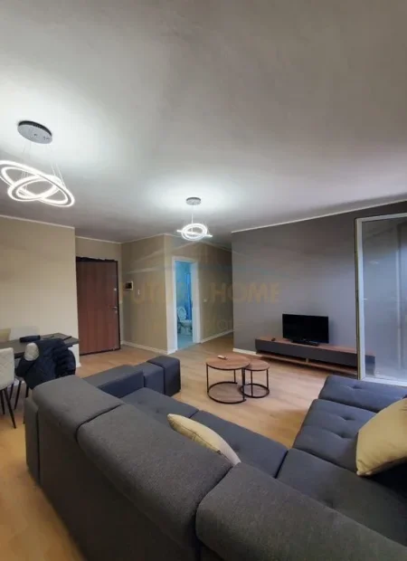 Tirane, jepet me qera apartament 2+1 Kati 3, 95 m² 500 € (Shkoze)