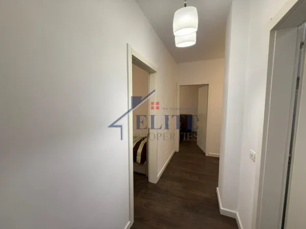 Tirane, shitet apartament 2+1+Ballkon Kati 6, 109 m² 180.000 € (Rrethi Astirit)