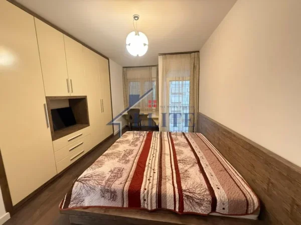 Tirane, shitet apartament 2+1+Ballkon Kati 6, 109 m² 180.000 € (Rrethi Astirit)