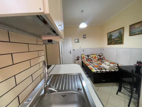 Tirane, jepet me qera apartament Kati 2, 37 m² 370 € (Rruga Gjon Mili, Bulevardi I Ri)