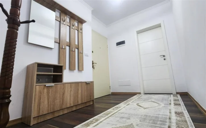 Tirane, jepet me qera apartament 1+1+Ballkon Kati 3, 52 m² 500 € (Shkolla e Baletit)