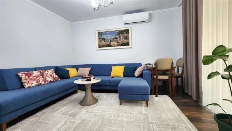 Tirane, jepet me qera apartament 1+1+Ballkon Kati 3, 52 m² 500 € (Shkolla e Baletit)