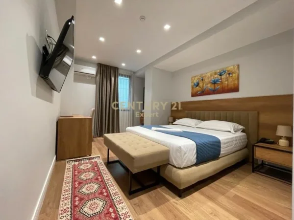 Tirane, shitet hotel Kati 2, 241 m² 1.200.000 € (ish Hipoteka)