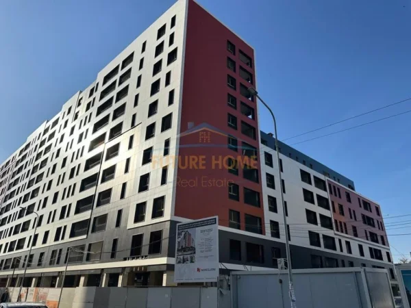 Tirane, shitet apartament 1+1+Ballkon Kati 5, 76 m² 140.400 € (Bulevardi i Ri)