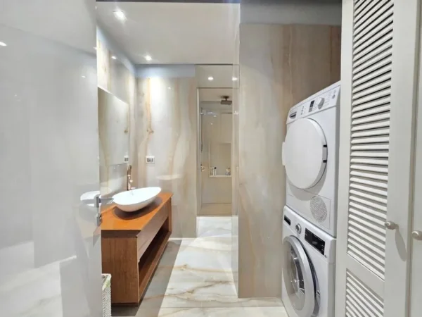 Tirane, shitet apartament 2+1 Kati 7, 112 m² 650.000 € (QENDER)