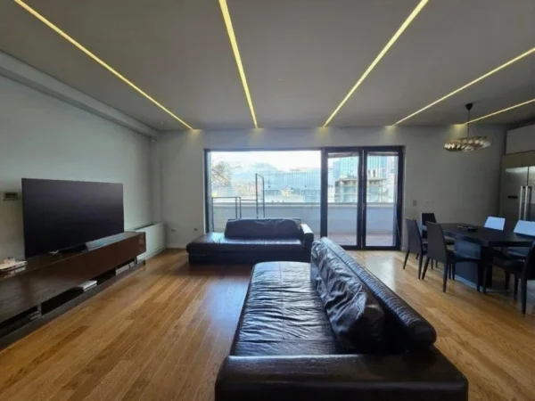 Tirane, shitet apartament 2+1 Kati 7, 112 m² 650.000 € (QENDER)