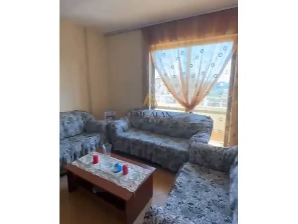 Tirane, shitet apartament 2+1 Kati 7, 84 m² 120.000 € (Laprake)