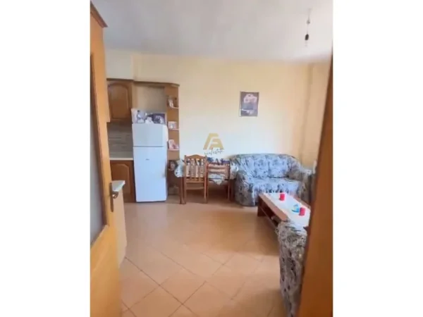 Tirane, shitet apartament 2+1 Kati 7, 84 m² 120.000 € (Laprake)