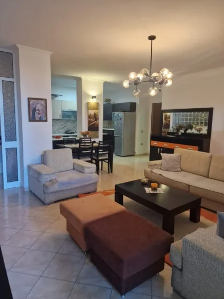 Tirane, shitet apartament 3+1 Kati 3, 127 m² 260.000 € (PRANE SUPERMARKET JOENA)