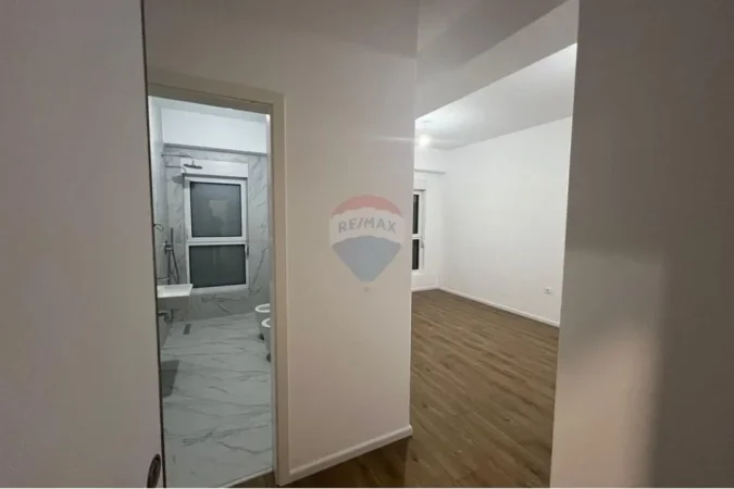 Tirane, shitet apartament 1+1+Aneks+Ballkon Kati 4, 54 m² 82.000 € (Kompleksi Mangalem)