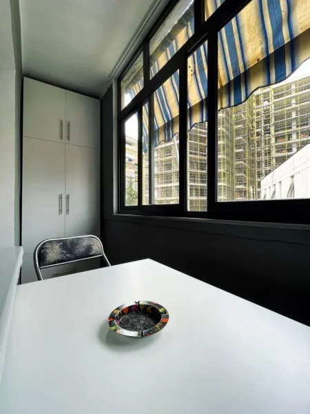 Tirane, jepet me qera apartament 1+1+Ballkon Kati 3, 55 m² 650 € (Rruga e barrikadave)