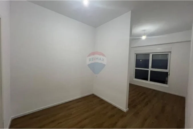 Tirane, shes apartament 2+1+Aneks+Ballkon Kati 6, 88 m² 132.000 € (ali demi)