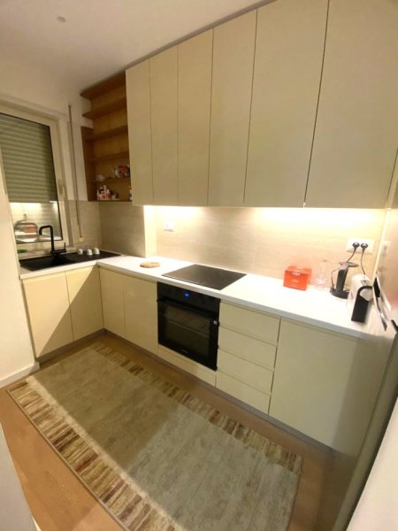 Jepet me Qera Apartament 3+1 tek Liqeni i Thatë,  1.100 €uro